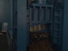 Veículos de resíduos Tesoura hidráulica para resíduos de automóveis Estaleiros de reciclagem